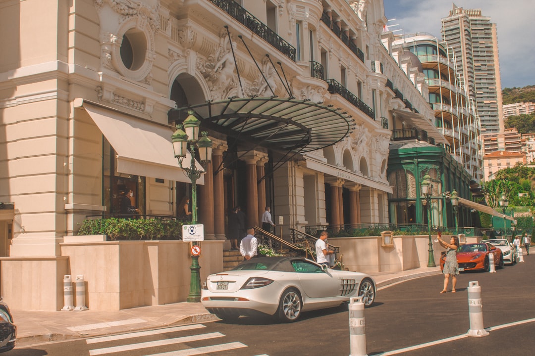 How Far in Advance to Book Luxury Hotels for the Best Deals